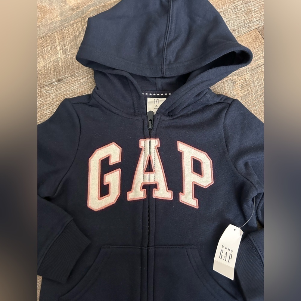 🌸 $10 SALE 🌸 BabyGap Logo Zip Hoodie Jacket - Picture 3 of 6